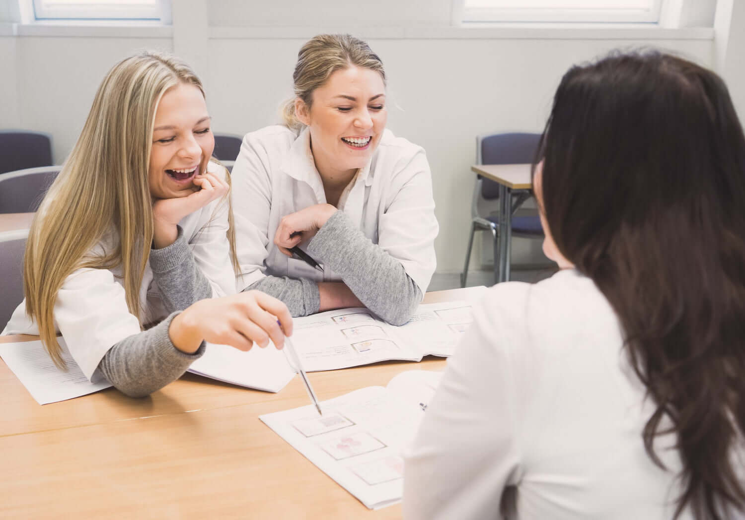 Elever på Kosmetologskolen